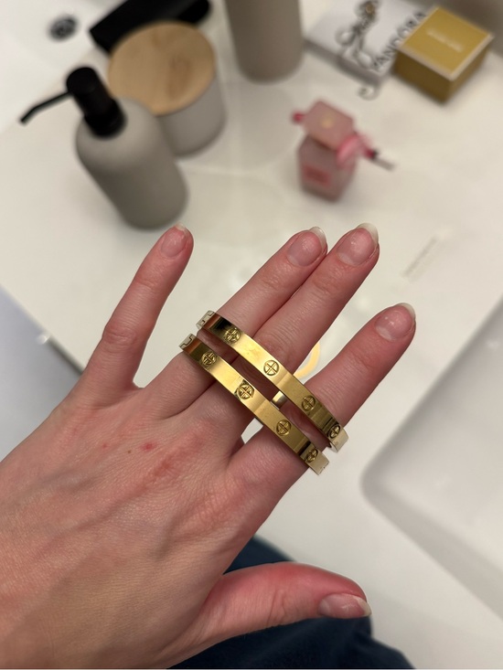 Jewelry - Gold Bangles
